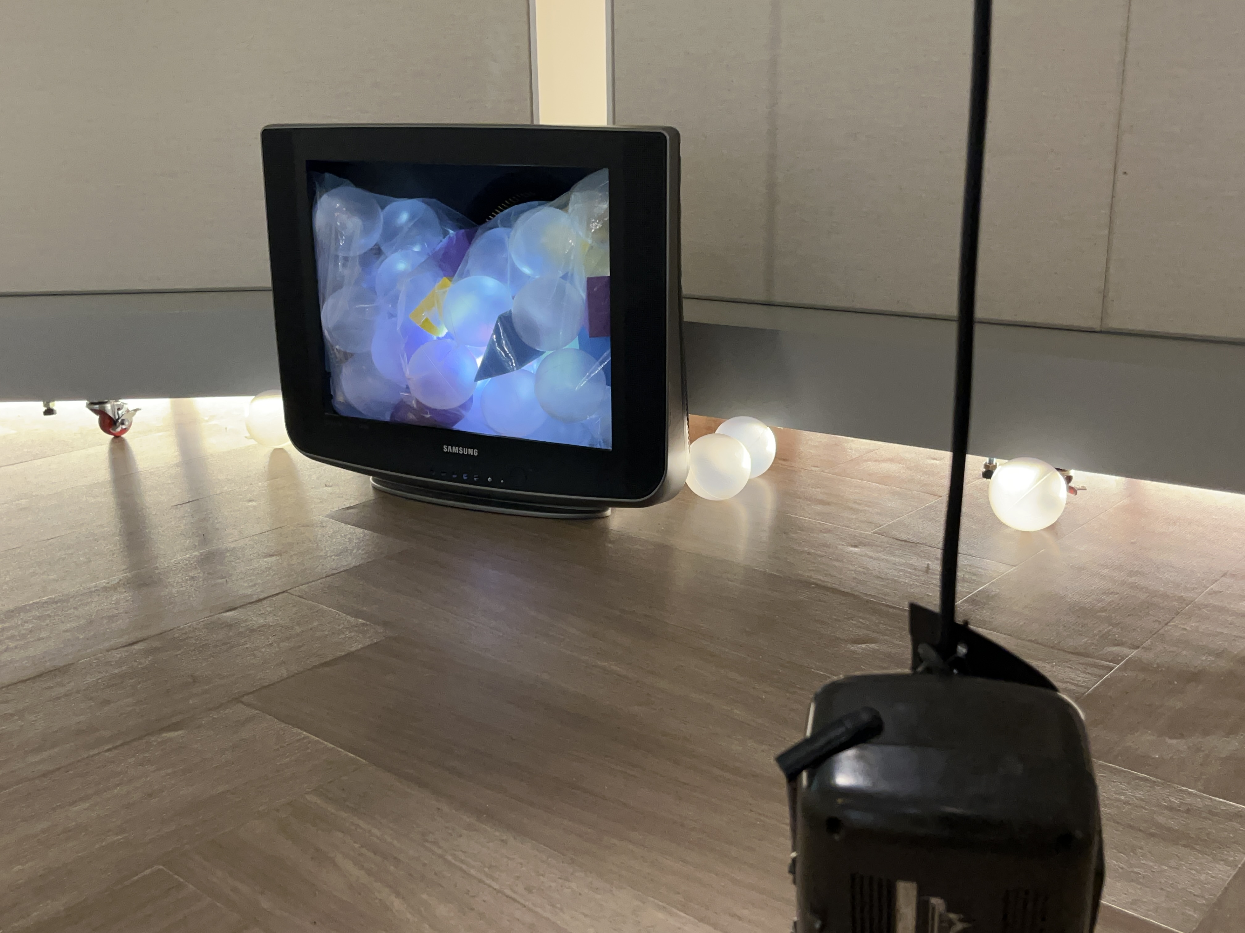 제미갤러리_이제용 청구전「홀로 존재하지 않는 것들」