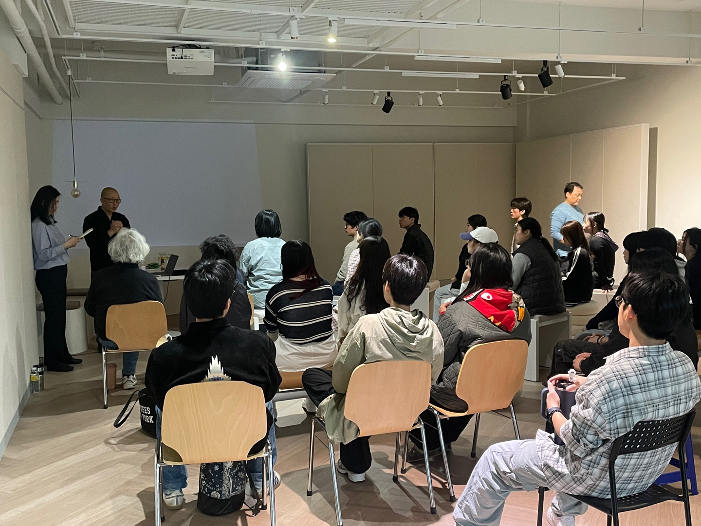 2025 진로 취업 프로그램 -창의적 진로탐색 : 퓰리처 수상자와의 인사이트 존김강연 -