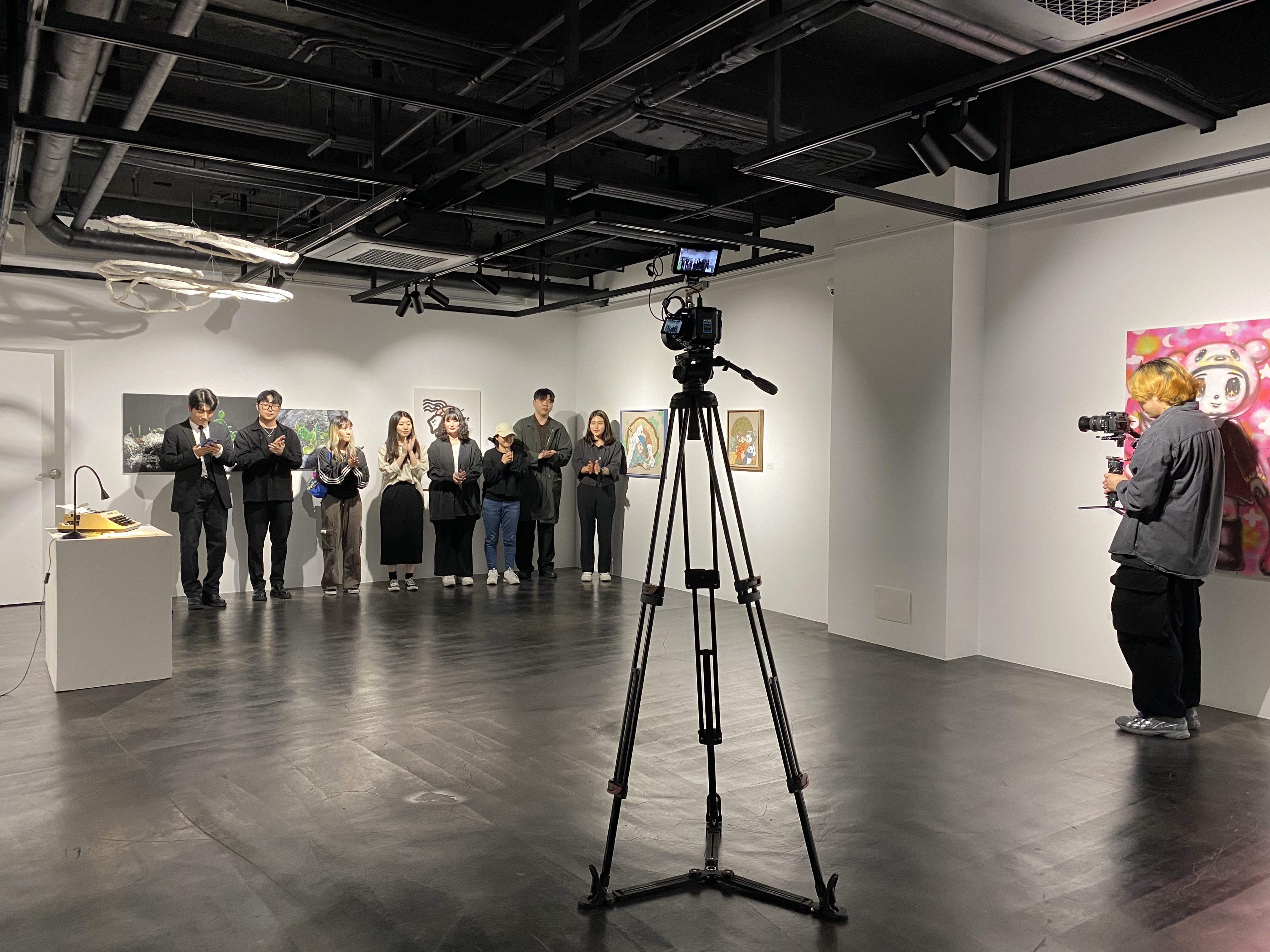 일렁이는 두 물결이 마주할 때