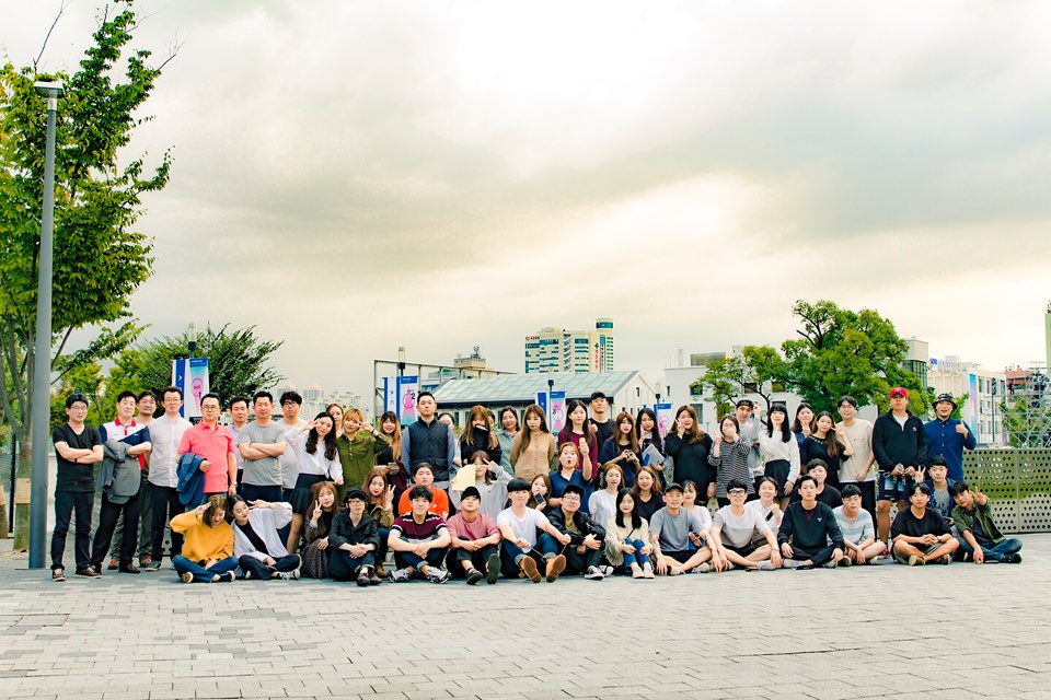 2016학년도 2학기 광주비엔날레 견학 단체사진